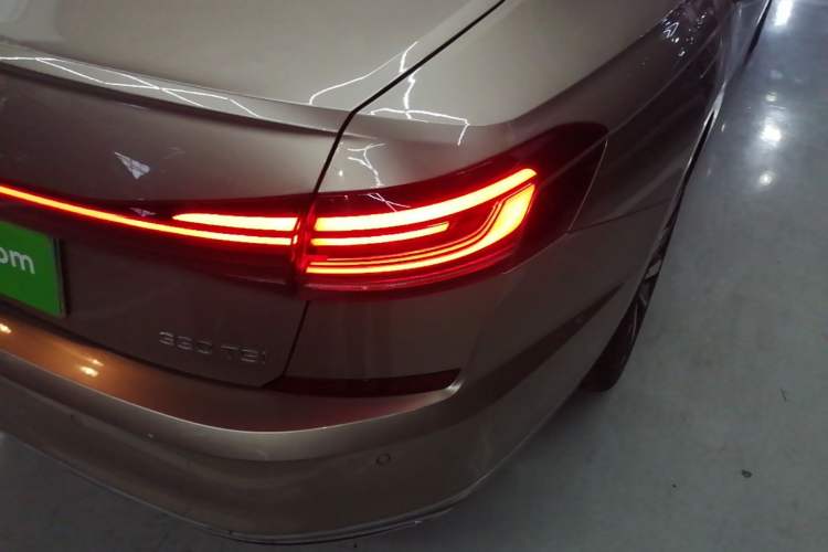Used Volkswagen Passat 2022 330TSI Starry Elite Edition Right Rear Taillight
