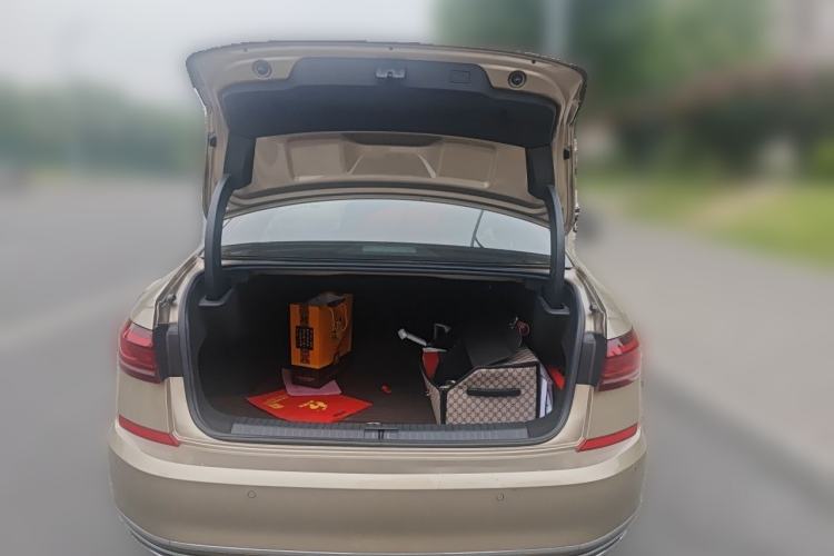 Used Volkswagen Passat 2022 330TSI Elite Edition Trunk
