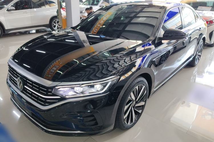 Used Volkswagen Passat 2023 Facelift 330TSI Luxury Edition Guazi used car, China used car export, Used car for sale, Used  cars, Cheapest cars for sale