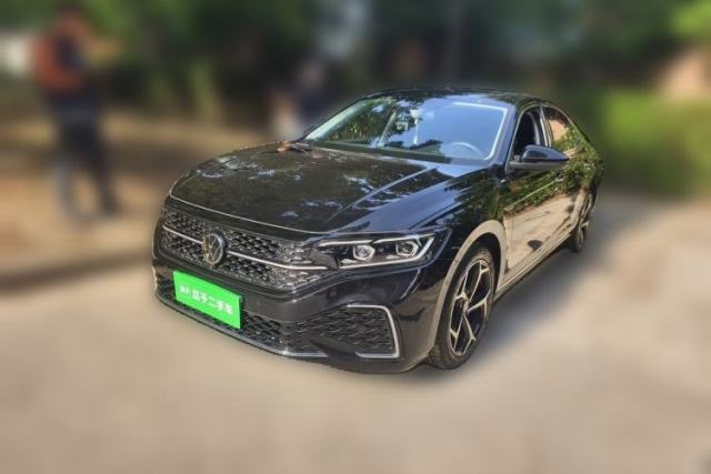 Used Volkswagen Passat 2023 330TSI Starry Luxury Edition