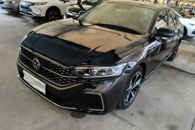 Used Volkswagen Passat 2023 330TSI Starry Luxury Edition