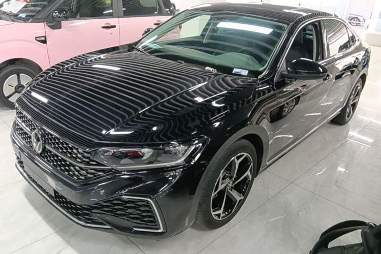 Used Volkswagen Passat 2023 Revised 330TSI Starry Elite Edition Guazi used car, China used car export, Used car for sale, Used Volkswagen cars, Cheapest cars for sale