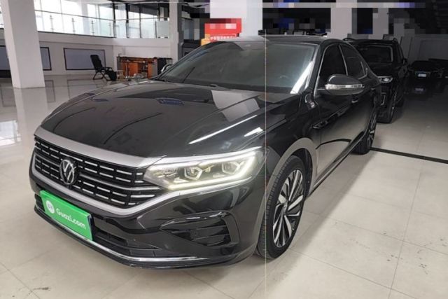 Used Volkswagen Passat 2023 Facelift 330TSI Luxury Edition