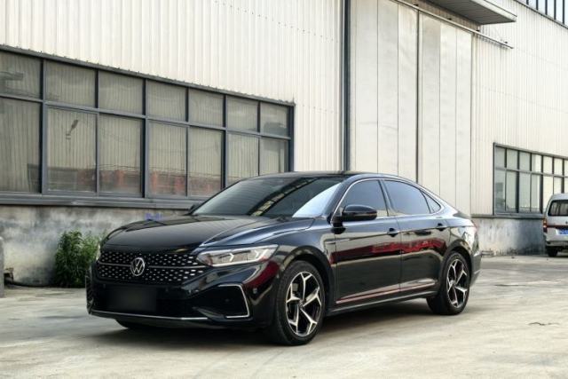 Used Volkswagen Passat 2023 Restyled 330TSI Starry Luxury Edition