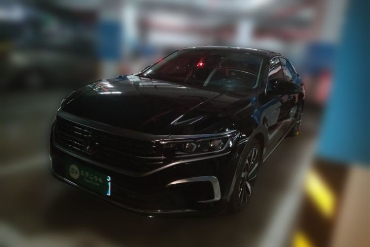 Used Volkswagen Passat 2023 Facelift 330TSI Luxury Edition Guazi used car, China used car export, Used car for sale, Used cars, Cheapest cars for sale