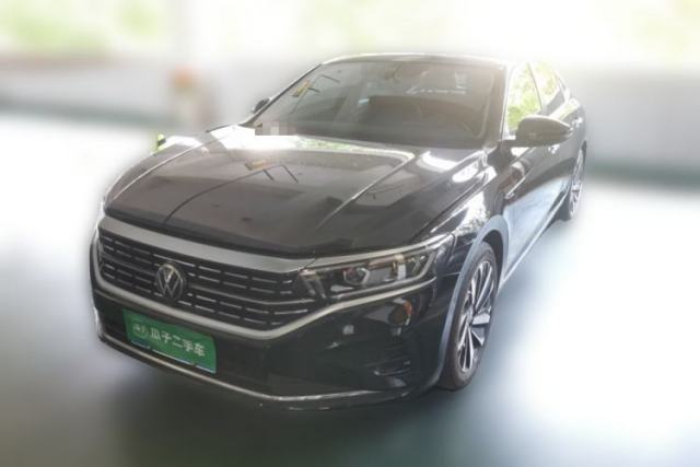Used Volkswagen Passat 2023 Facelift 330TSI Luxury Edition
