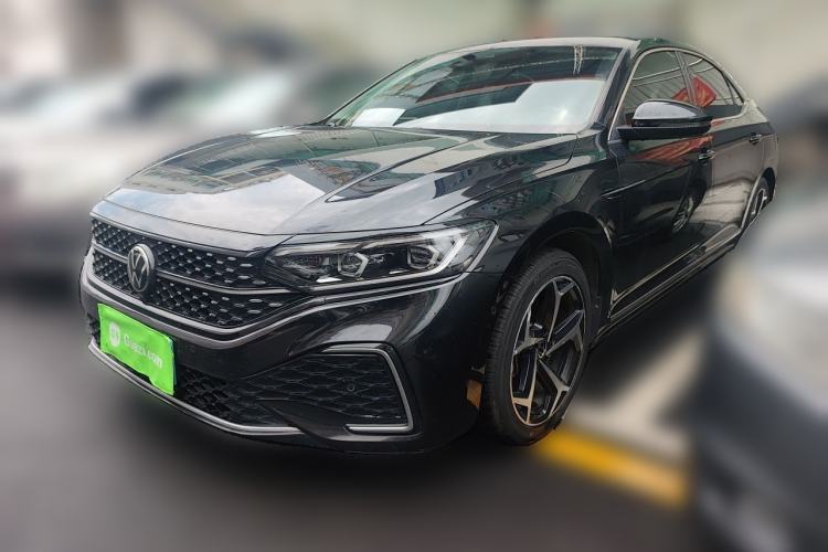 Used Volkswagen Passat 2023 330TSI Starry Luxury Edition Guazi used car, China used car export, Used car for sale, Used cars, Cheapest cars for sale