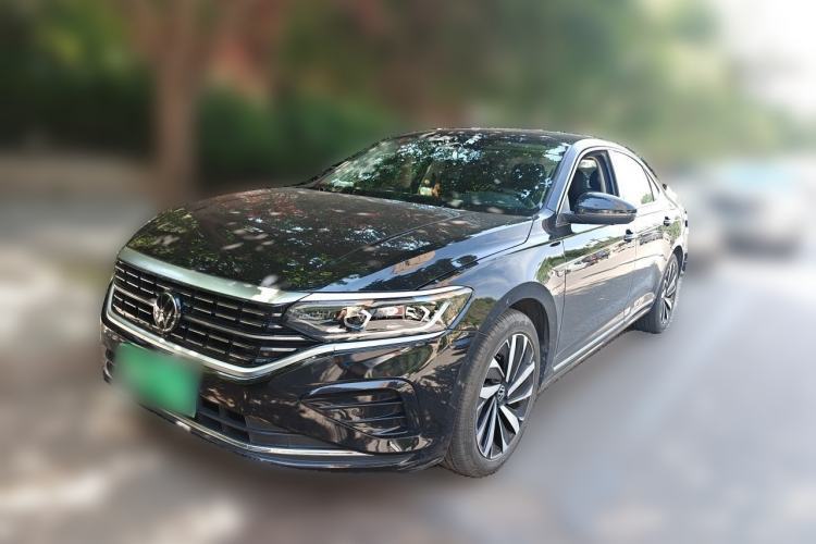 Used Volkswagen Passat 2023 Facelift 330TSI Luxury Edition Guazi used car, China used car export, Used car for sale, Used  cars, Cheapest cars for sale