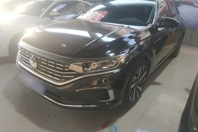 Used Volkswagen Passat 2023 Facelift 330TSI Luxury Edition