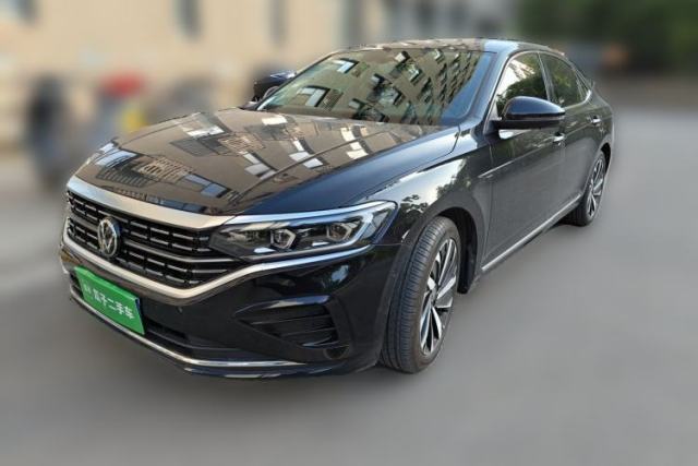 Used Volkswagen Passat 2023 Facelift 330TSI Luxury Edition