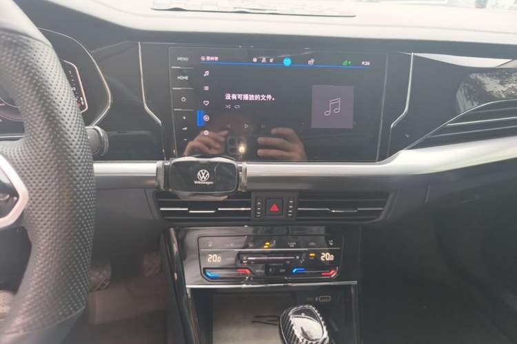 Used Volkswagen Passat 2023 Facelift 330TSI Prestige Edition Audio And AC Panel