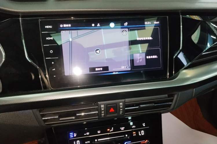 Used Volkswagen Passat 2023 Facelift 330TSI Luxury Edition Audio And AC Panel
