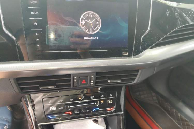 Used Volkswagen Passat 2023 Revised 330TSI Elite Edition Audio And AC Panel