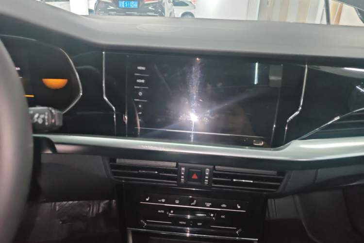 Used Volkswagen Passat 2023 Revised Version 280TSI Business Edition Audio And AC Panel