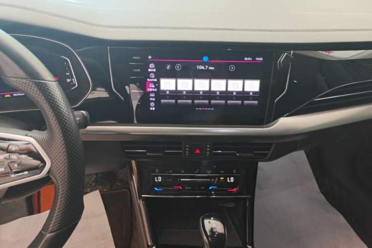 Used Volkswagen Passat 2023 Restyled 330TSI Starry Luxury Edition Audio And AC Panel