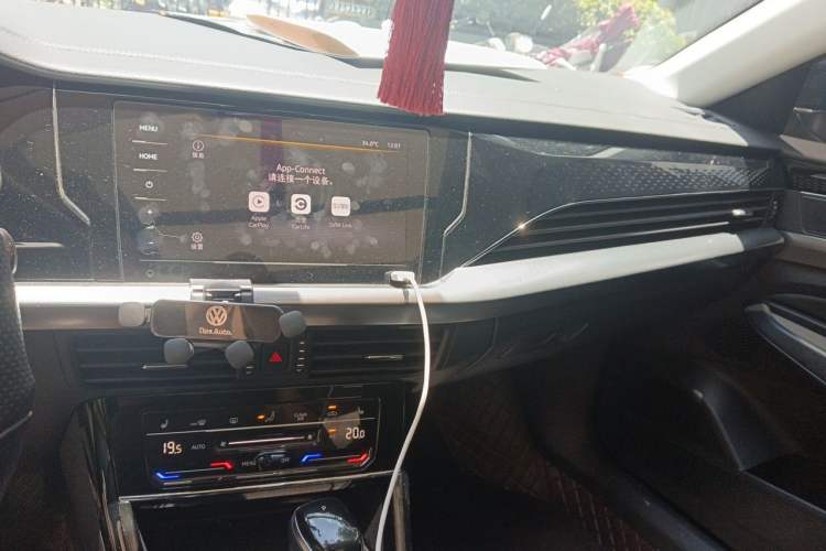 Used Volkswagen Passat 2023 Revised 330TSI Elite Edition Audio And AC Panel