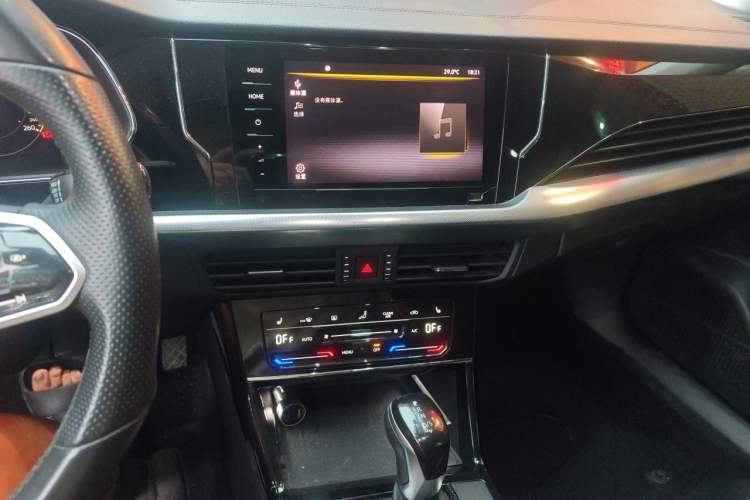 Used Volkswagen Passat 2023 Revised 330TSI Starry Elite Edition Audio And AC Panel