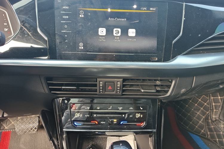 Used Volkswagen Passat 2023 330TSI Elite Edition Audio And AC Panel