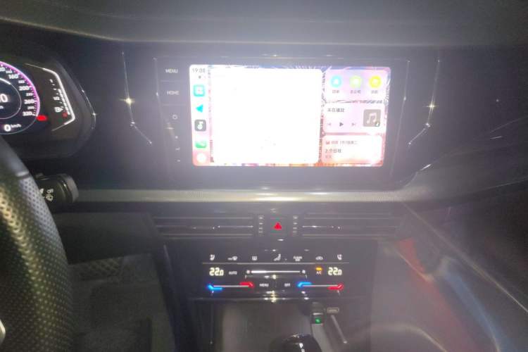 Used Volkswagen Passat 2023 Facelift 330TSI Luxury Edition Audio And AC Panel