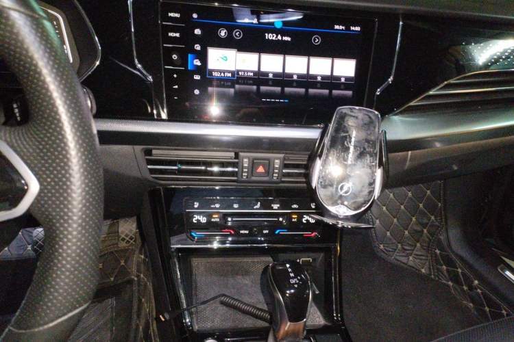 Used Volkswagen Passat 2023 Restyled 330TSI Starry Luxury Edition Audio And AC Panel