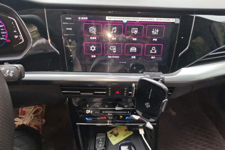 Used Volkswagen Passat 2023 Revised 380TSI Luxury Edition Audio And AC Panel
