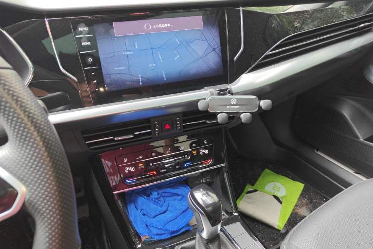 Used Volkswagen Passat 2023 Restyled 330TSI Starry Luxury Edition Audio And AC Panel