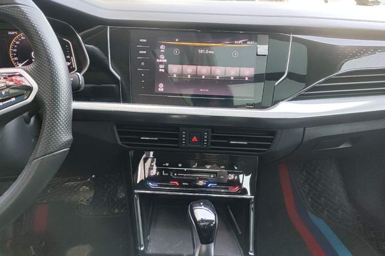 Used Volkswagen Passat 2023 Revised 330TSI Starry Elite Edition Audio And AC Panel