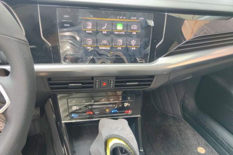 Used Volkswagen Passat 2023 Revised 330TSI Starry Elite Edition Audio And AC Panel