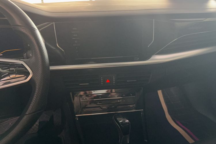 Used Volkswagen Passat 2023 330TSI Elite Edition Audio And AC Panel