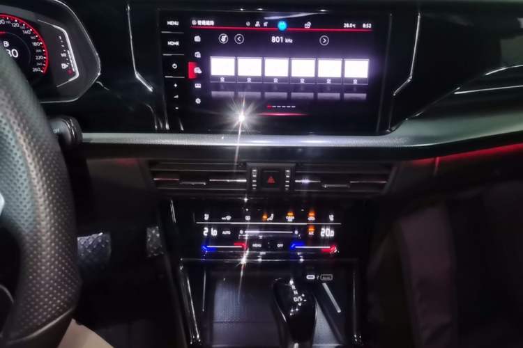 Used Volkswagen Passat 2023 330TSI Starry Luxury Edition Audio And AC Panel