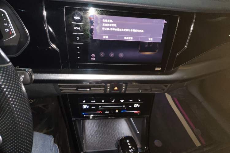 Used Volkswagen Passat 2023 330TSI Elite Edition Audio And AC Panel