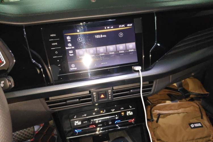 Used Volkswagen Passat 2023 Revised 330TSI Starry Elite Edition Audio And AC Panel