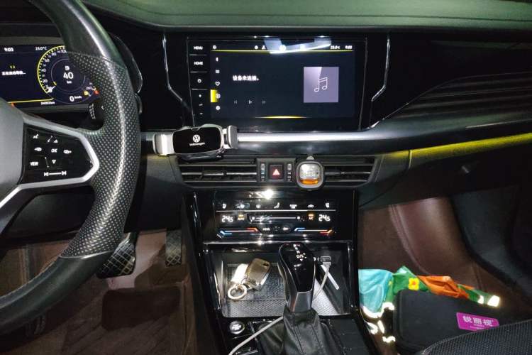 Used Volkswagen Passat 2023 Restyled 330TSI Starry Luxury Edition Audio And AC Panel