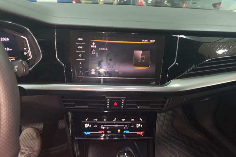 Used Volkswagen Passat 2023 330TSI Starry Elite Edition Audio And AC Panel