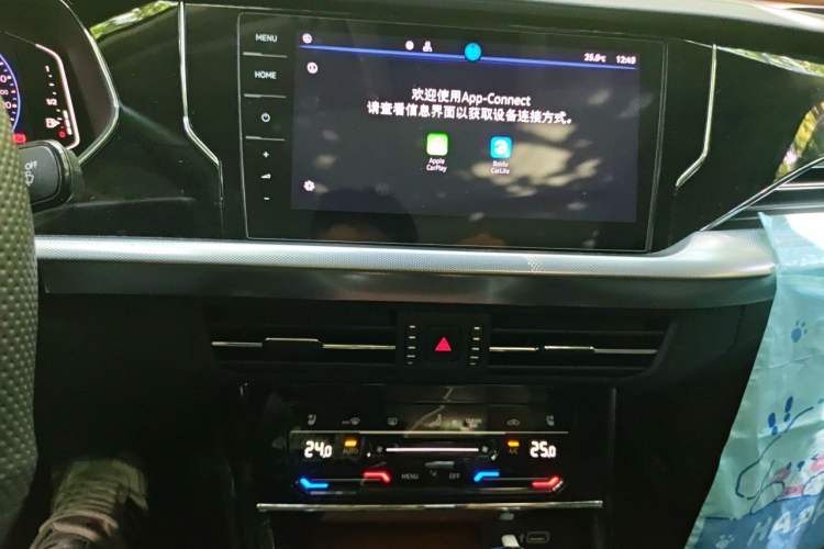 Used Volkswagen Passat 2023 Revised 380TSI Luxury Edition Audio And AC Panel