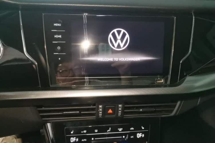 Used Volkswagen Passat 2023 330TSI Starry Elite Edition Audio And AC Panel