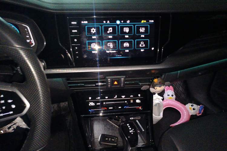 Used Volkswagen Passat 2023 Revised Version 380TSI Flagship Edition Audio And AC Panel