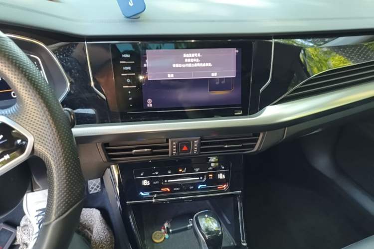 Used Volkswagen Passat 2023 330TSI Elite Edition Audio And AC Panel