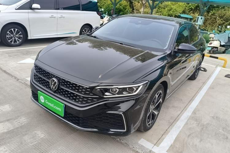 Ojetý Volkswagen Passat 2023 Restyled 330TSI Starry Luxury Edition Guazi used car, China used car export, Used car for sale, Used  cars, Cheapest cars for sale