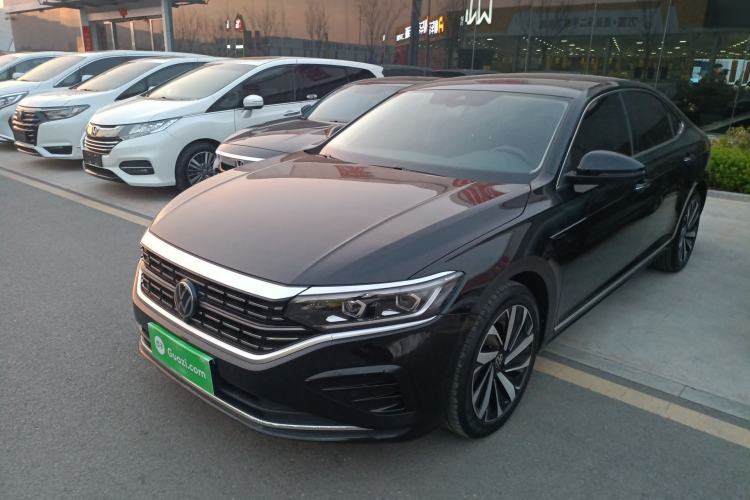 Used Volkswagen Passat 2023 Facelift 330TSI Luxury Edition Guazi used car, China used car export, Used car for sale, Used  cars, Cheapest cars for sale