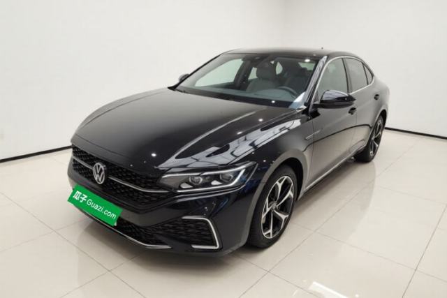 Used Volkswagen Passat 2023 Restyled 330TSI Starry Luxury Edition