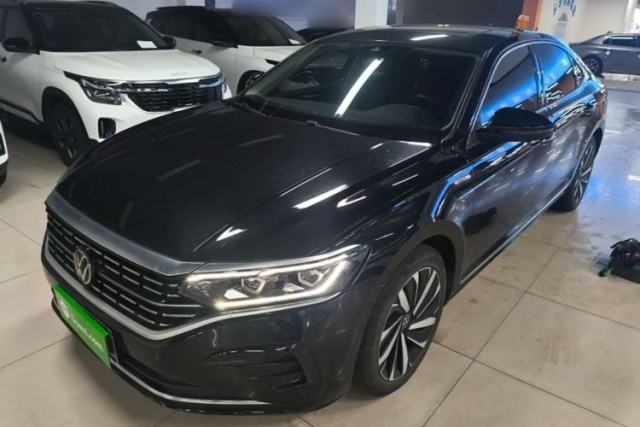Used Volkswagen Passat 2023 Facelift 330TSI Luxury Edition