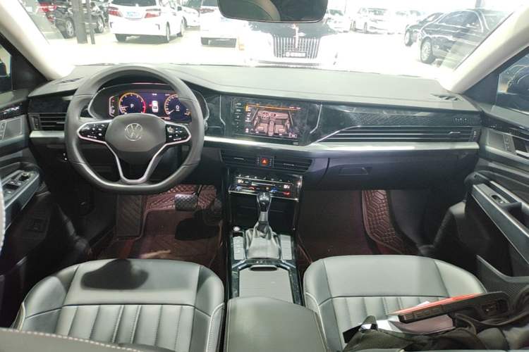 Used Volkswagen Passat 2023 330TSI Starry Elite Edition Center Console