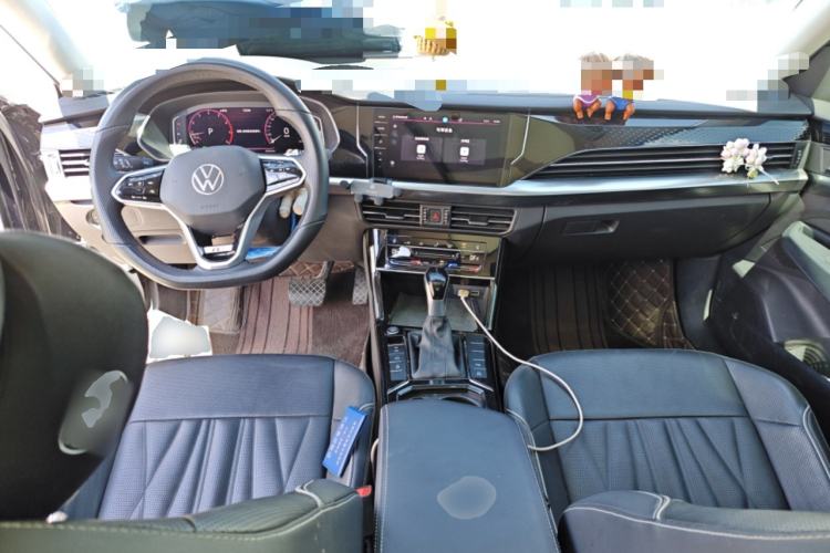 Used Volkswagen Passat 2023 Restyled 330TSI Starry Luxury Edition Center Console