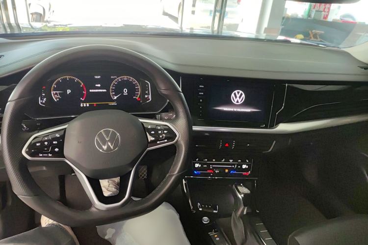 Used Volkswagen Passat 2023 Revised 330TSI Starry Elite Edition Center Console
