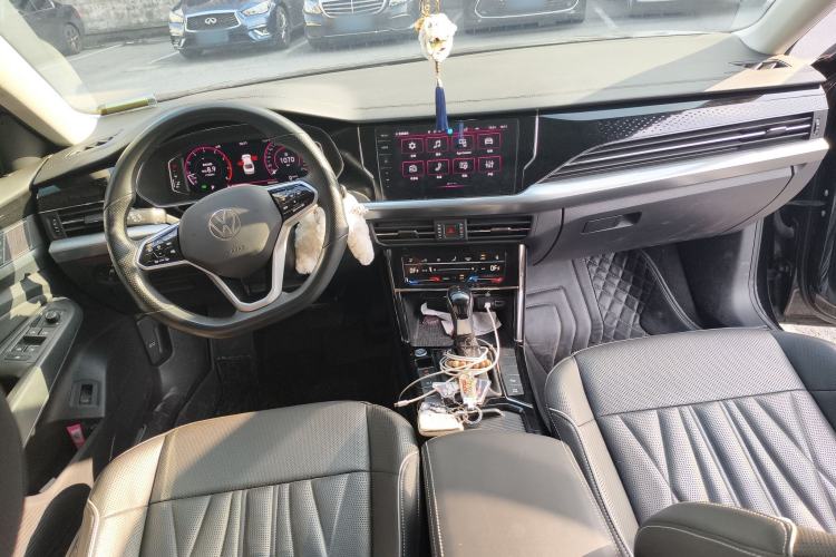Used Volkswagen Passat 2023 Restyled 330TSI Starry Luxury Edition Center Console