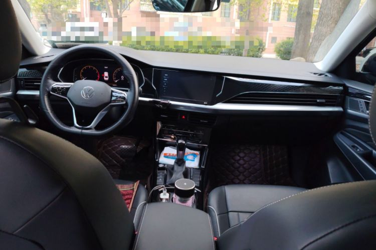 Used Volkswagen Passat 2023 Revised 330TSI Elite Edition Center Console