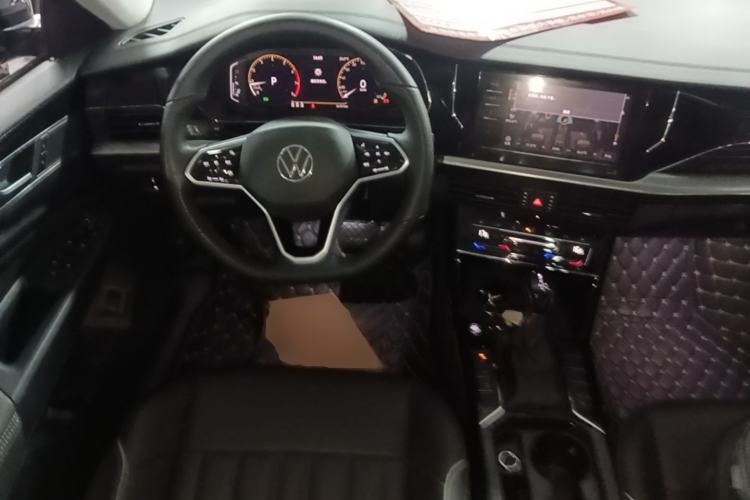 Used Volkswagen Passat 2023 Revised 330TSI Starry Elite Edition Center Console