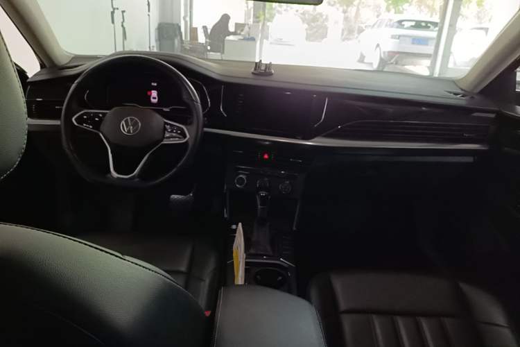 Used Volkswagen Passat 2023 Revised Version 280TSI Business Edition Center Console