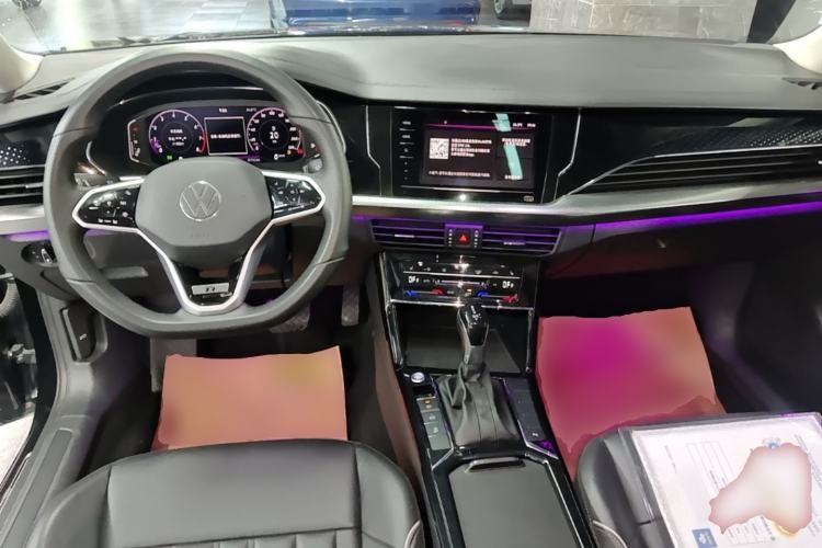 Used Volkswagen Passat 2023 Revised 330TSI Starry Elite Edition Center Console